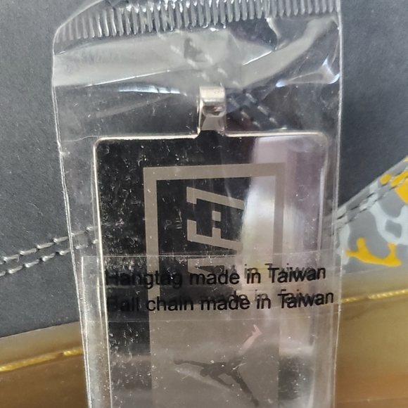 JORDAN AJF 3 "FLINT GRAY VARSITY MAIZE" SIZE 13 323626-071 - Picture 6 of 13